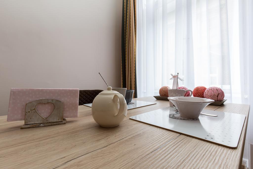 Bpm: Dob70 Classic Apartment In Downtown Будапеща Стая снимка