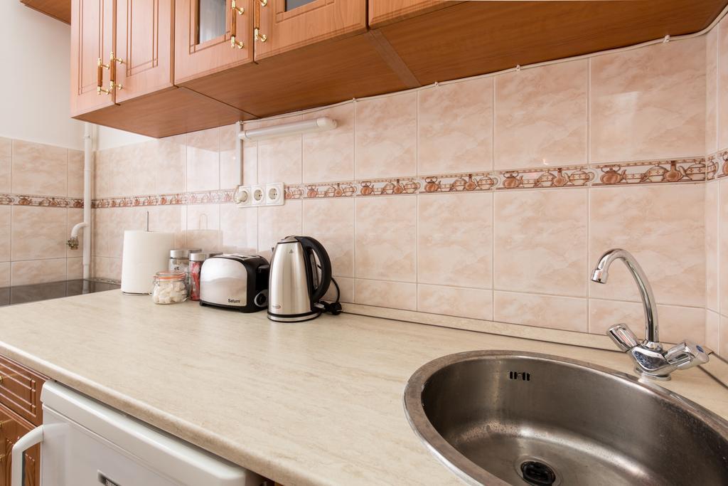 Bpm: Dob70 Classic Apartment In Downtown Будапеща Стая снимка